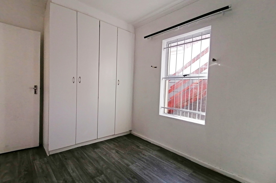 6 Bedroom Property for Sale in Broadlands Village Western Cape